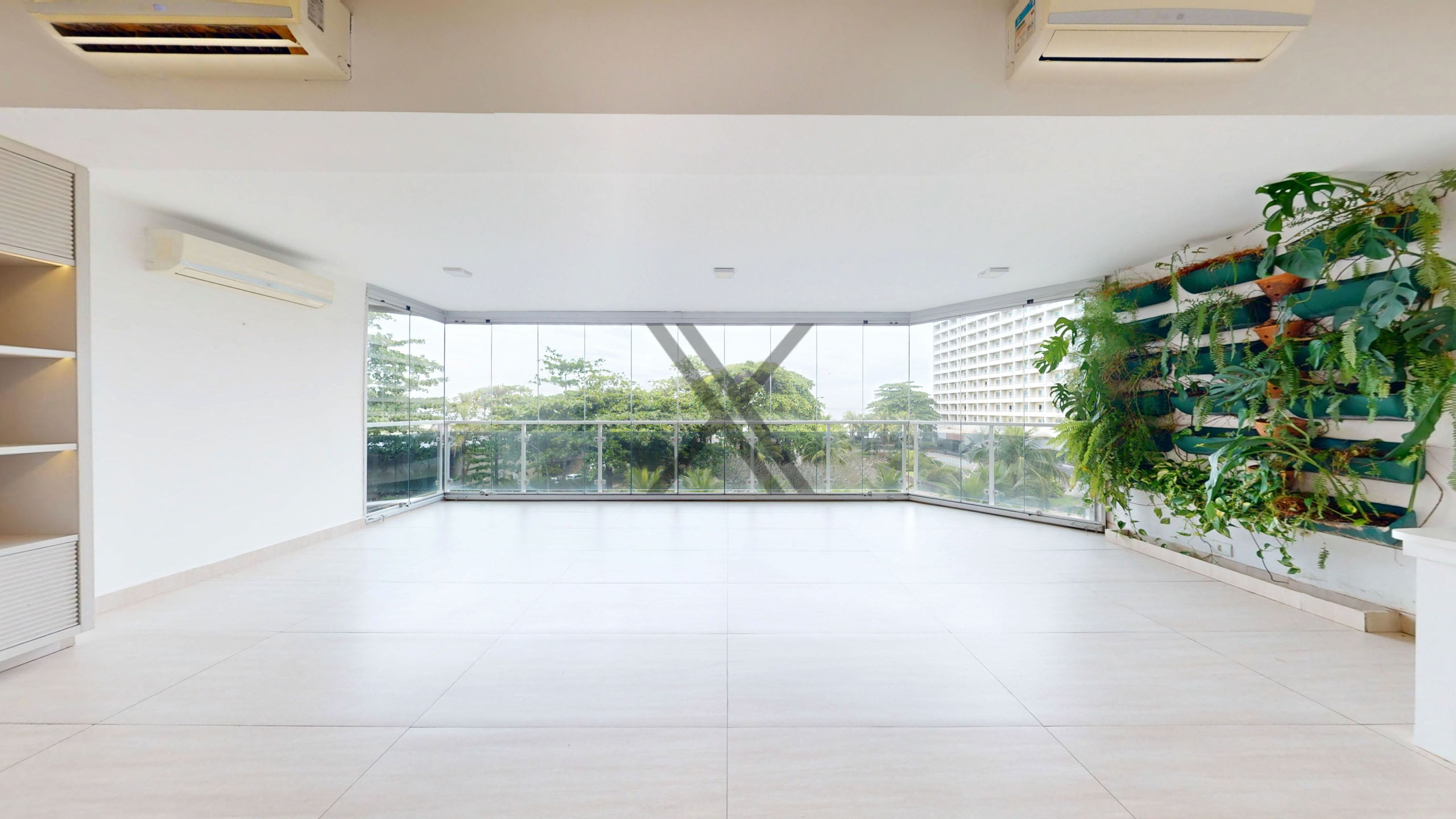 Apartamento Linear em São Conrado com 4 quartos e vista mar